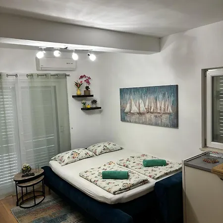Eny Apartman Baska Voda